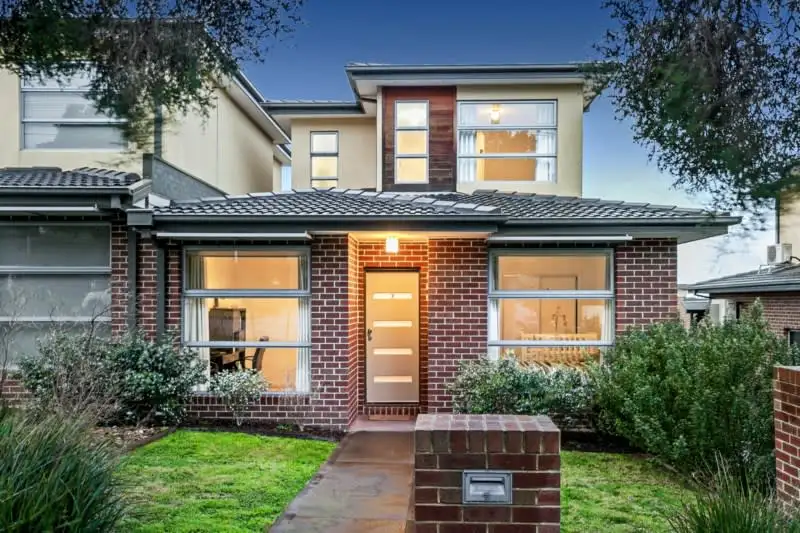Main view of Homely unit listing, 2/6-8 Box Street, Reservoir VIC 3073