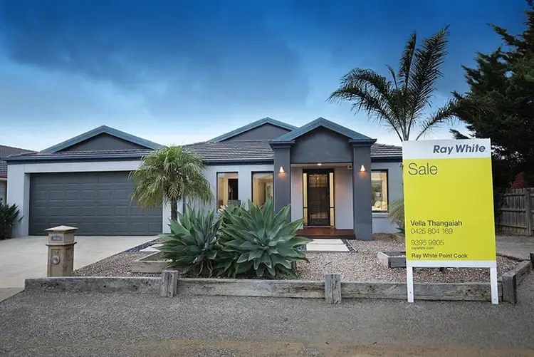 14 Loire Close, Hoppers Crossing VIC 3029