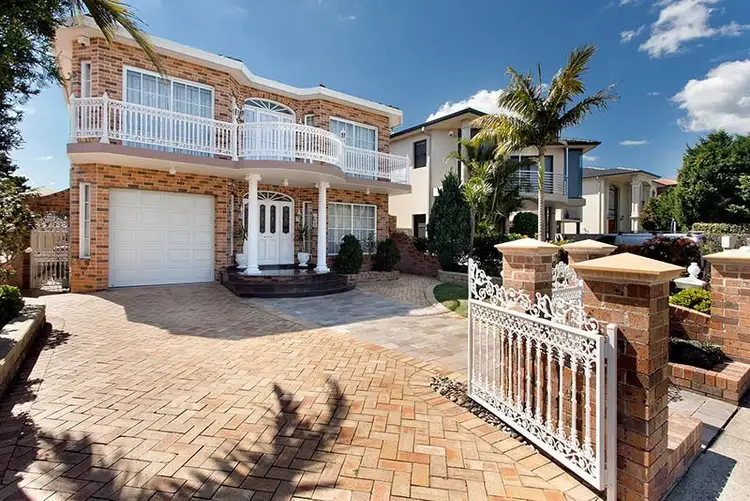 27 Bath Street, Monterey NSW 2217