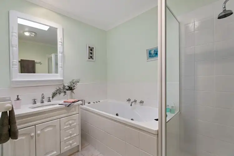 Seventh view of Homely house listing, 14 Lorikeet Court, Frankston VIC 3199