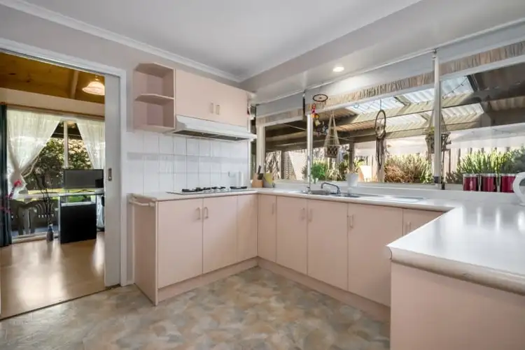 Second view of Homely house listing, 7 Bussell Court, South Morang VIC 3752