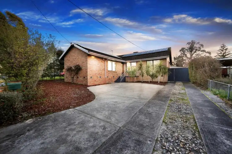 4 Nodding Avenue, Frankston North VIC 3200