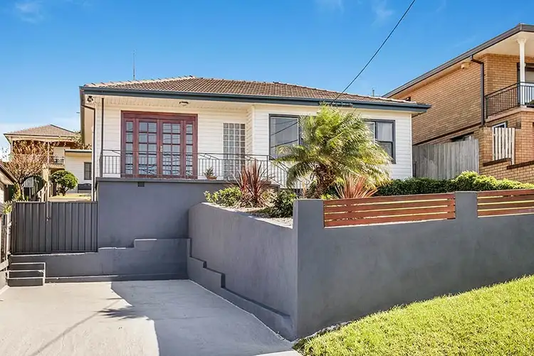 4 Barbara Avenue, Warrawong NSW 2502