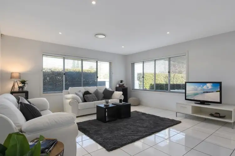 Second view of Homely house listing, 5 Margharita Place, Isle Of Capri QLD 4217