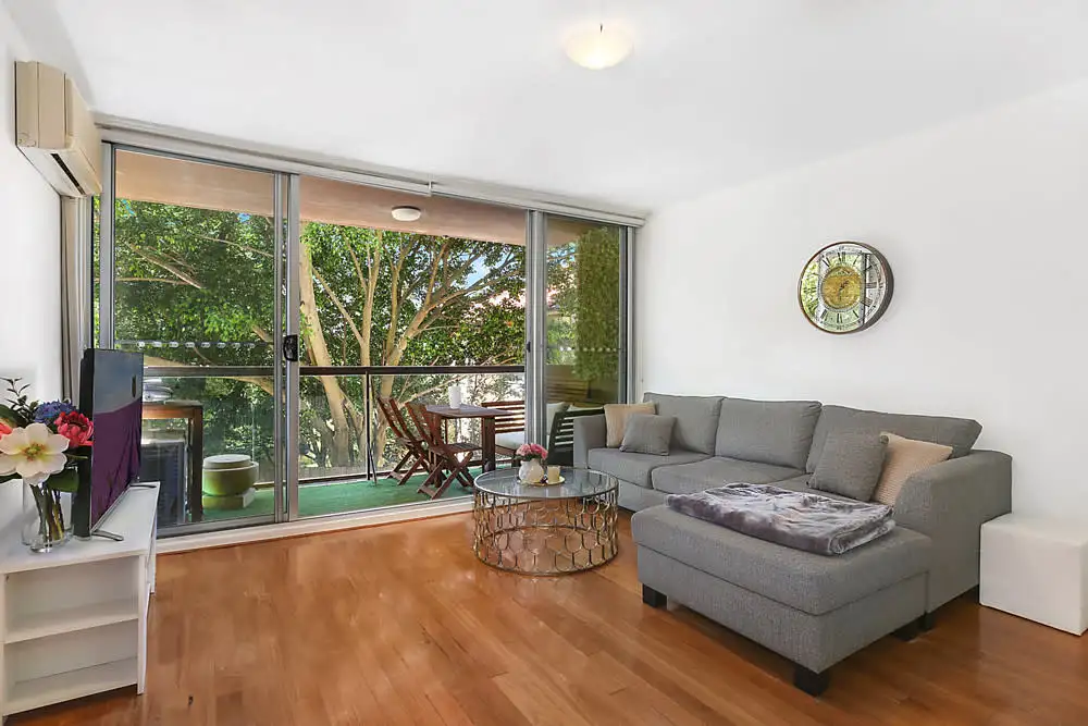 Main view of Homely apartment listing, 2/150 Old South Head Road, Bellevue Hill NSW 2023