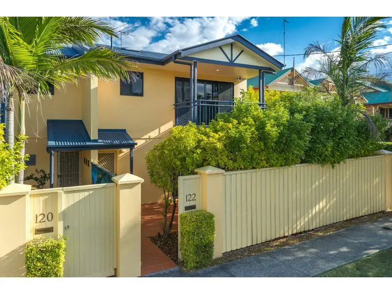 Main view of Homely townhouse listing, 1/122 Fernberg Road, Paddington QLD 4064