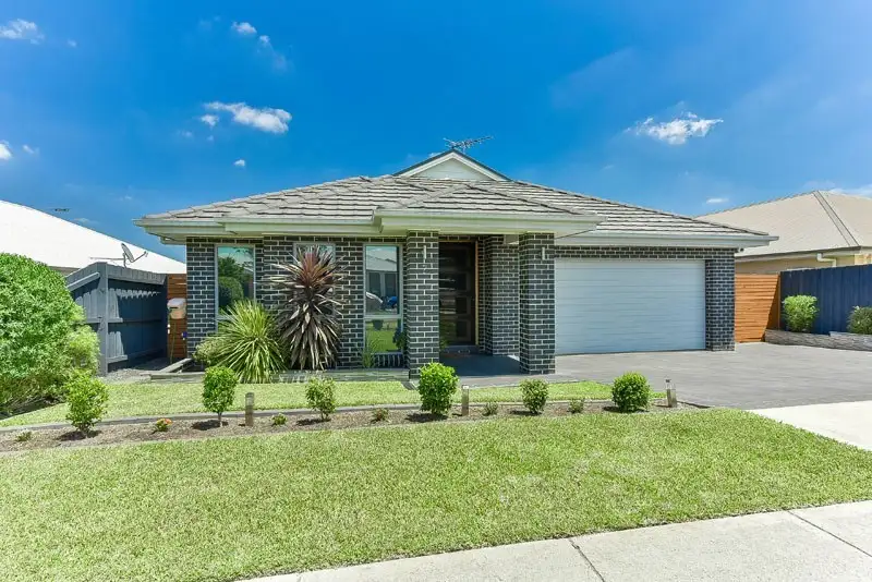 Main view of Homely house listing, 7 Plymouth Boulevard, Spring Farm NSW 2570