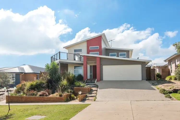 33 Seagrove Way, Cowes VIC 3922