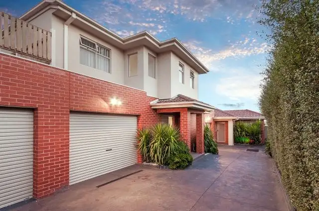 Main view of Homely townhouse listing, 2/81 St Vigeons Road, Reservoir VIC 3073