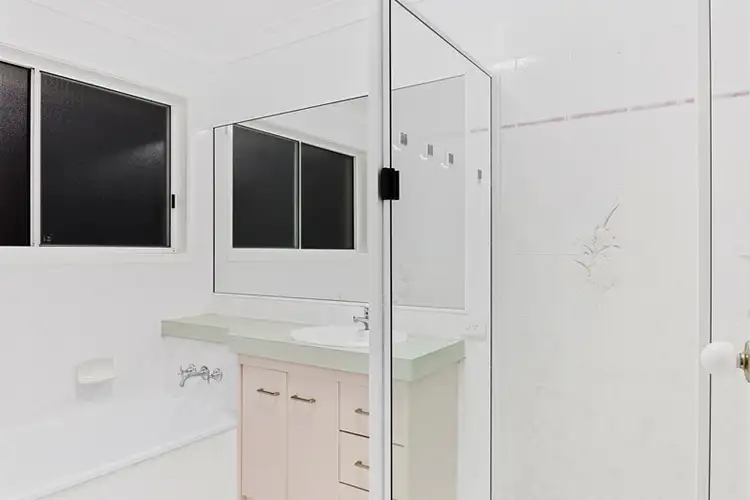 Fifth view of Homely house listing, 1 Jacaranda Place, Eight Mile Plains QLD 4113