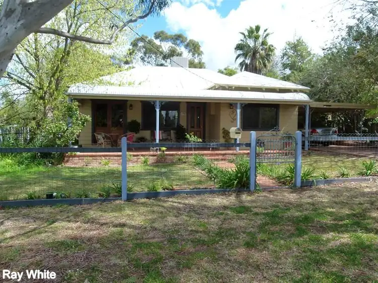 63 Church Street, Forbes NSW 2871