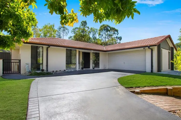 38 Larwood Place, Ferny Hills QLD 4055