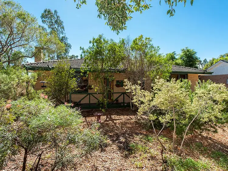 70 Heath Road, Kalamunda WA 6076