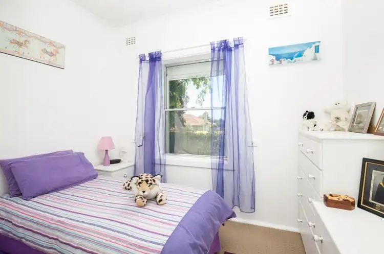 Sixth view of Homely house listing, 8 Tallara Avenue, Mount Gambier SA 5290