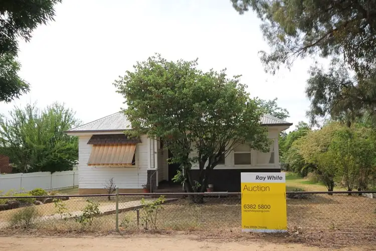 58 Wombat Street, Young NSW 2594