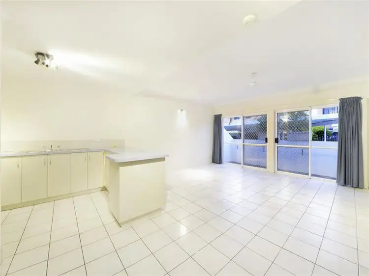 Second view of Homely unit listing, 6/9 Erromango Drive, Jubilee Pocket QLD 4802