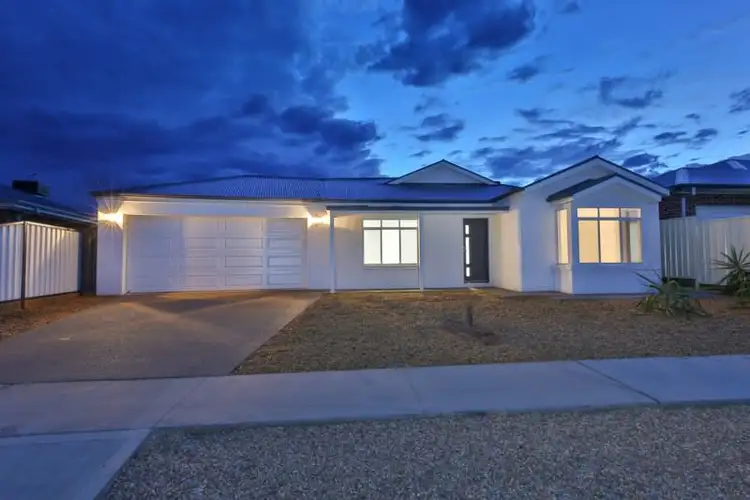 Second view of Homely house listing, 4 Kedmenec Drive, Mildura VIC 3500