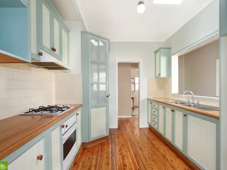 Second view of Homely villa listing, 1/8 Grey Street, Keiraville NSW 2500
