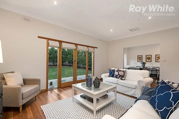 1/23 Bondi Road, Bonbeach VIC 3196