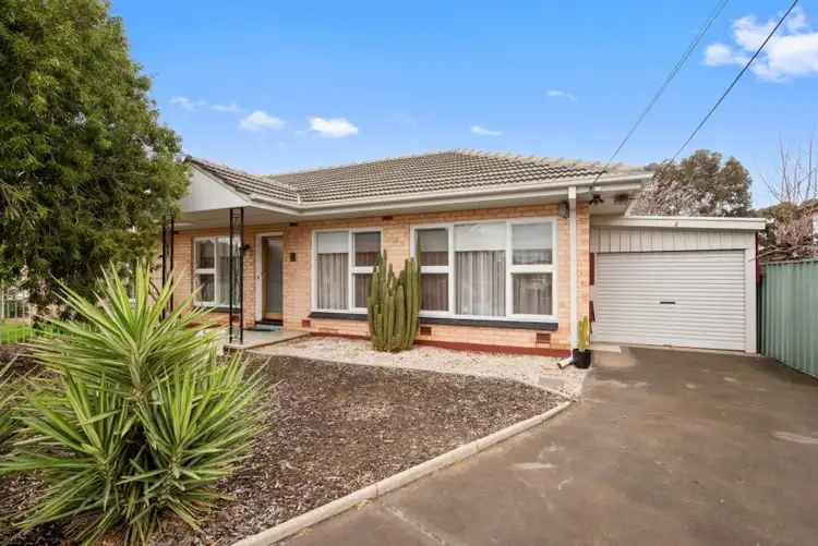 4 Diagonal Way, Oaklands Park SA 5046