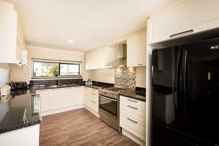 Seventh view of Homely house listing, 78 Sunnycliffs Crescent, Red Cliffs VIC 3496