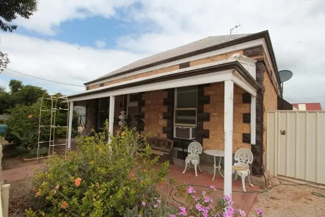 9-11 First Street, Cowell SA 5602