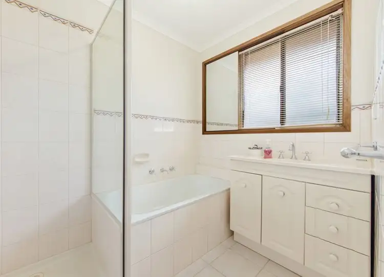 Seventh view of Homely house listing, 15 Longfellow Drive, Delahey VIC 3037