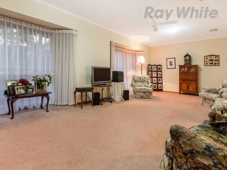 Fifth view of Homely house listing, 1 Haynes Court, Aspendale Gardens VIC 3195