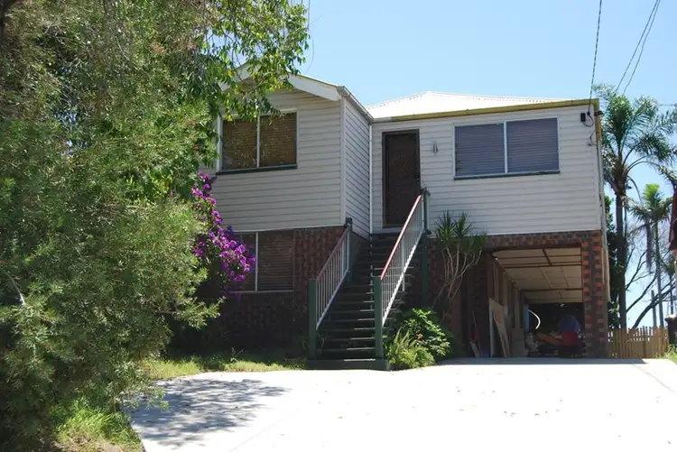16 ERNEST Street, Manly QLD 4179