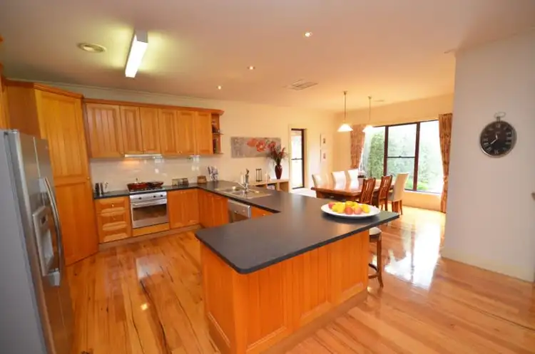 Second view of Homely house listing, 3 Tomara Court, Moama NSW 2731