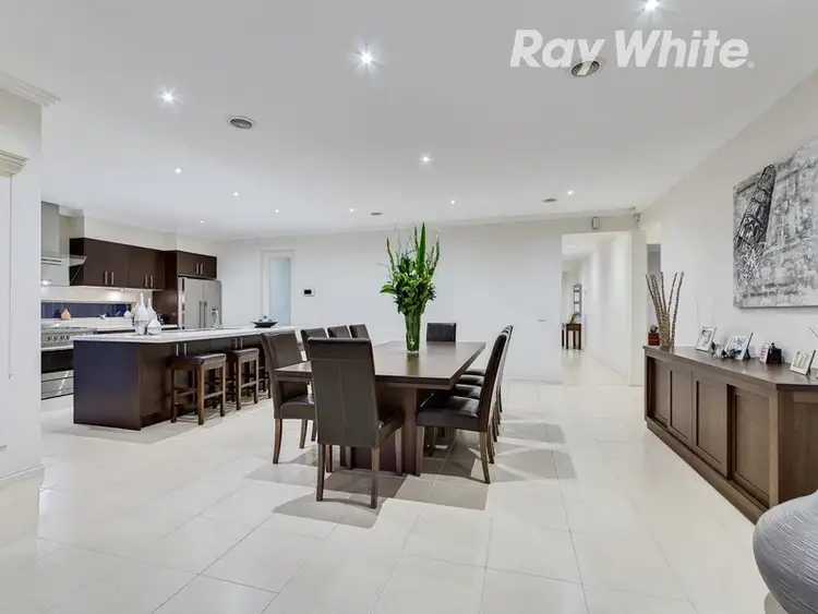 Fifth view of Homely house listing, 8 Bridgehaven Drive, Craigieburn VIC 3064