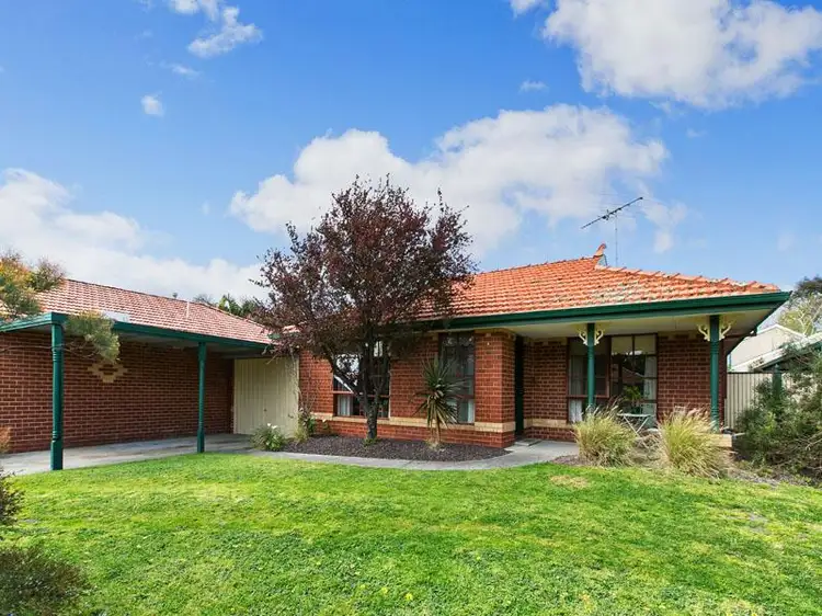 6 Oploo Court, Dingley Village VIC 3172