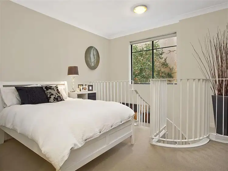 Third view of Homely apartment listing, 4/7-17 Sinclair Street, Wollstonecraft NSW 2065