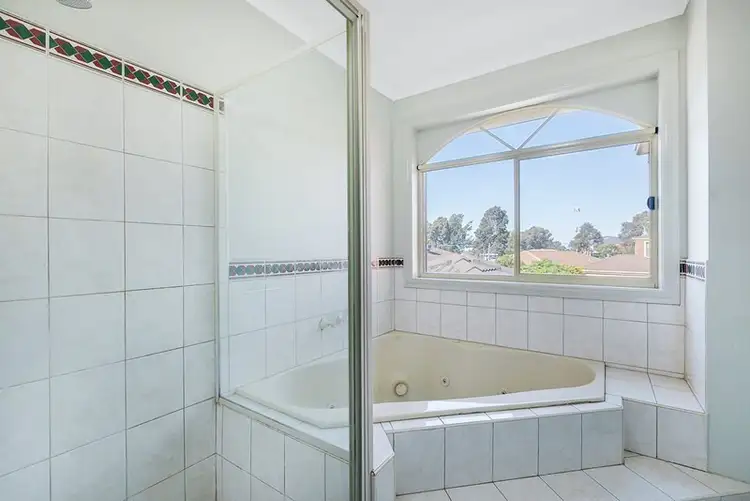 Fifth view of Homely house listing, 16 Terrell Court, Roxburgh Park VIC 3064
