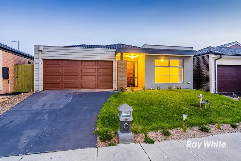 Main view of Homely house listing, 19 Noremac Grove, Lyndhurst VIC 3975