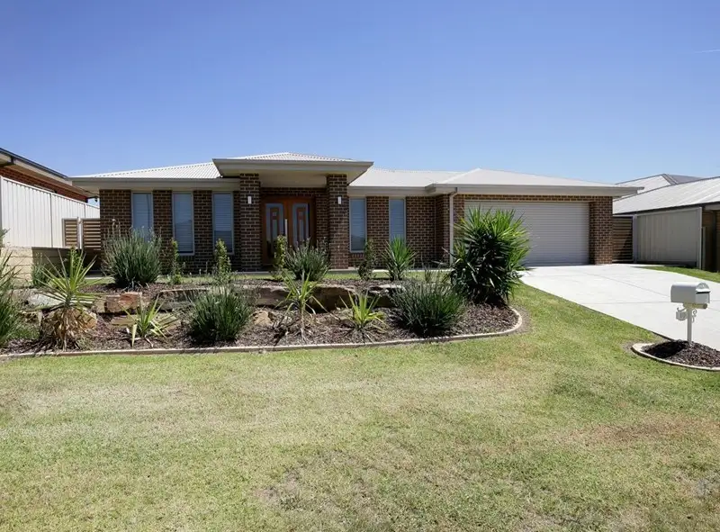 Main view of Homely house listing, 10 Tahara Crescent, Estella NSW 2650