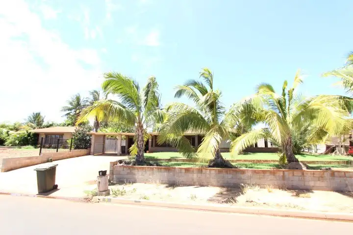 9 Flynn Crescent, Dampier WA 6713