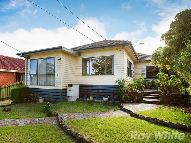 33 Schulz Street, Bentleigh East VIC 3165