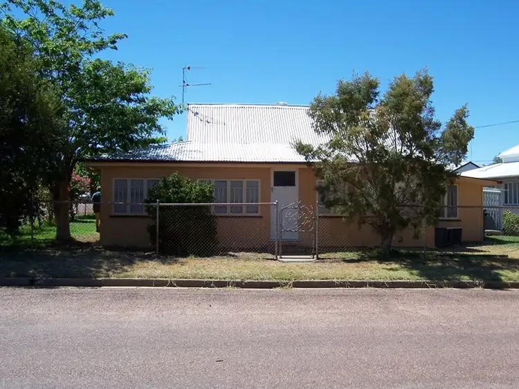 139 Galah Street, Longreach QLD 4730