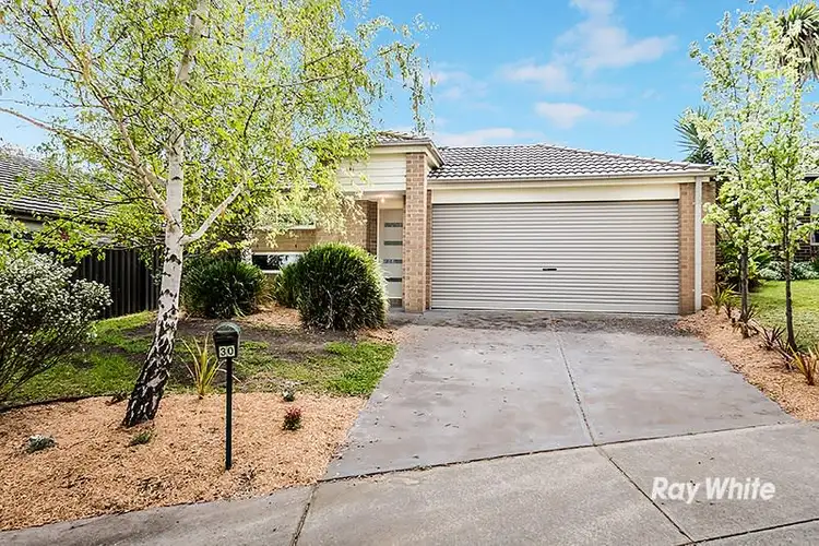 30 Lucerne Circuit, Pakenham VIC 3810