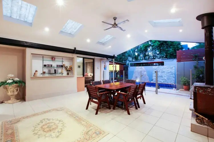 75 Bamboo Avenue, Benowa QLD 4217