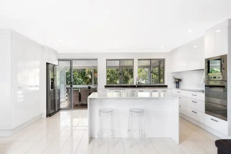 27 Undara Avenue, Buddina QLD 4575