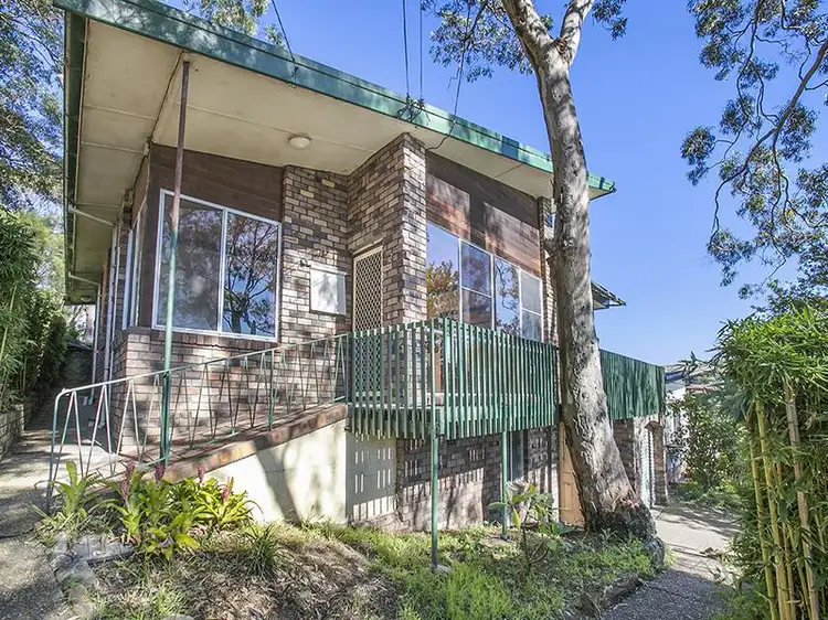 6 Wigens Avenue, Como NSW 2226