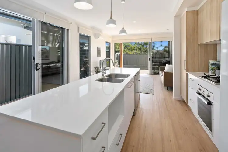 Second view of Homely house listing, 8a Angela Crescent, Cleveland QLD 4163