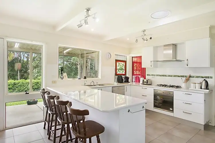 18 Mitchell Street, Uki NSW 2484