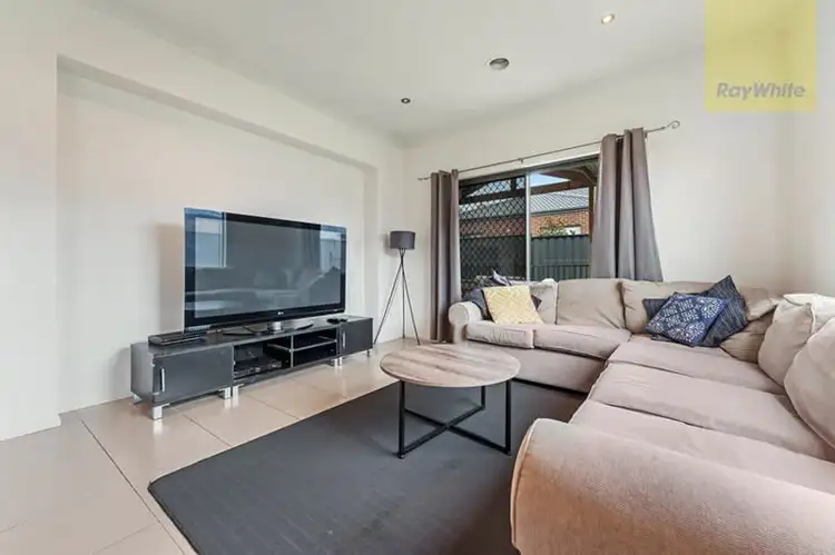 Fifth view of Homely house listing, 5 Bottlebrush Road, Craigieburn VIC 3064