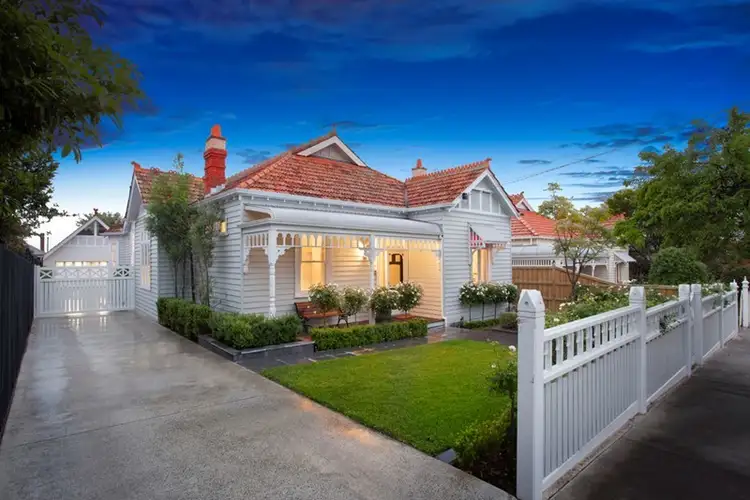 54 Euston Road, Hughesdale VIC 3166