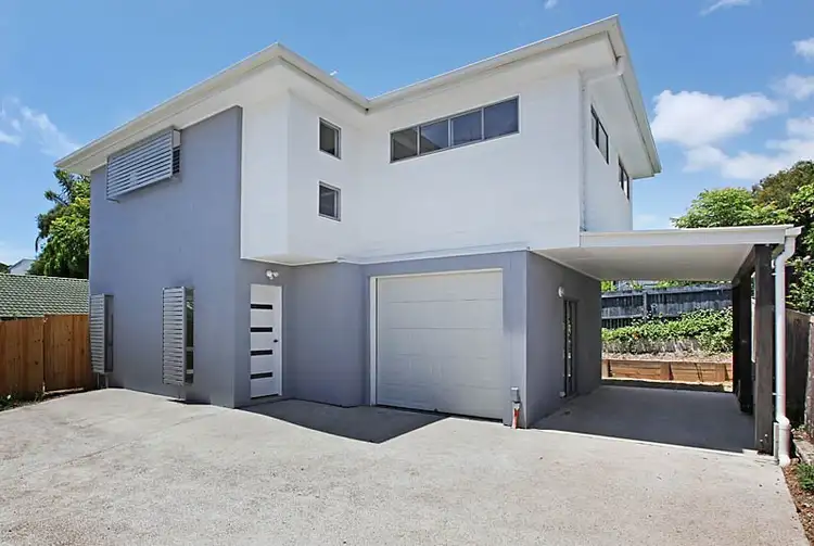 2/112 Eugaree Street, Southport QLD 4215