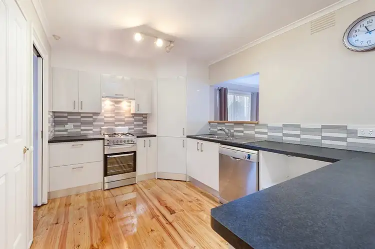 Second view of Homely house listing, 16 Grinstead Court, Craigieburn VIC 3064