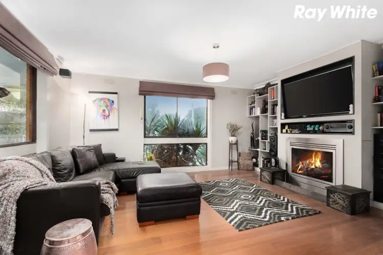 Fifth view of Homely house listing, 1 Rosalie Court, Pakenham VIC 3810